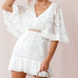 Selfie Leslie White Floral Dress